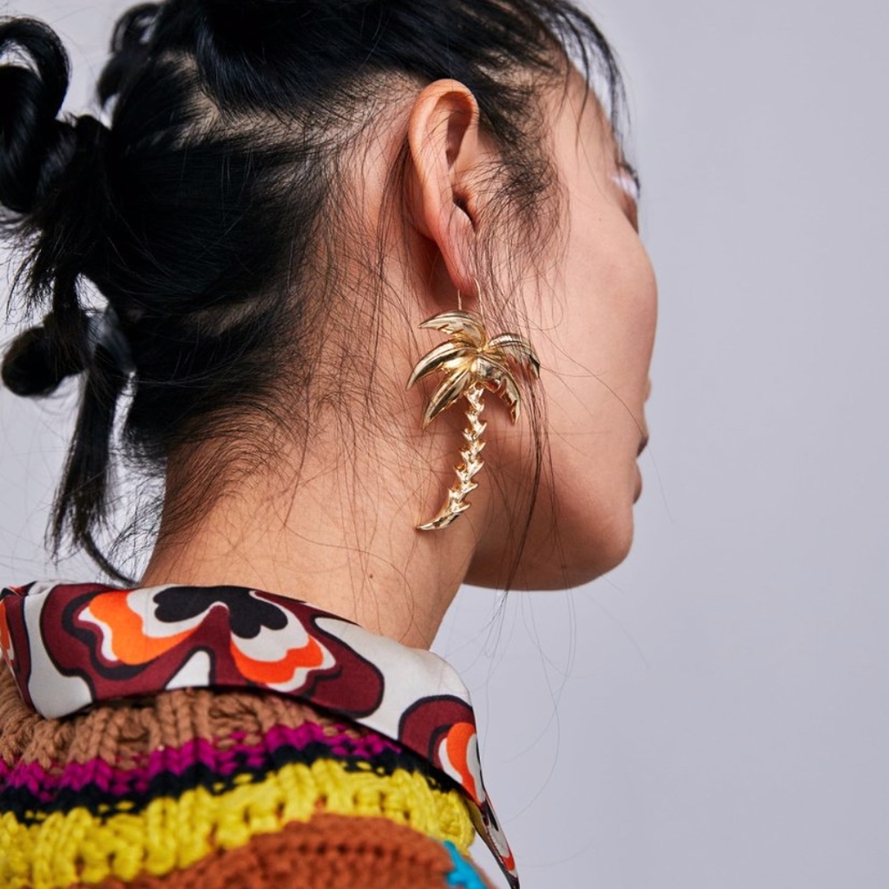 🍸HP🍸Zara GOLD PALM TREE EARRINGS - Picture 2 of 4